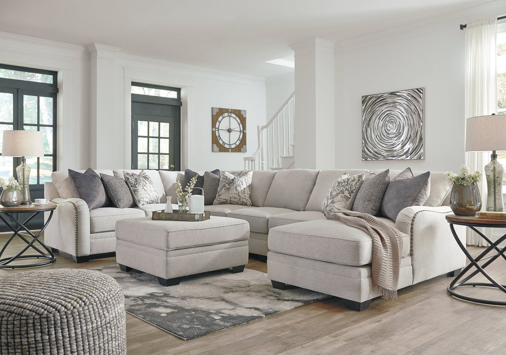 Dellara Sectional with Chaise