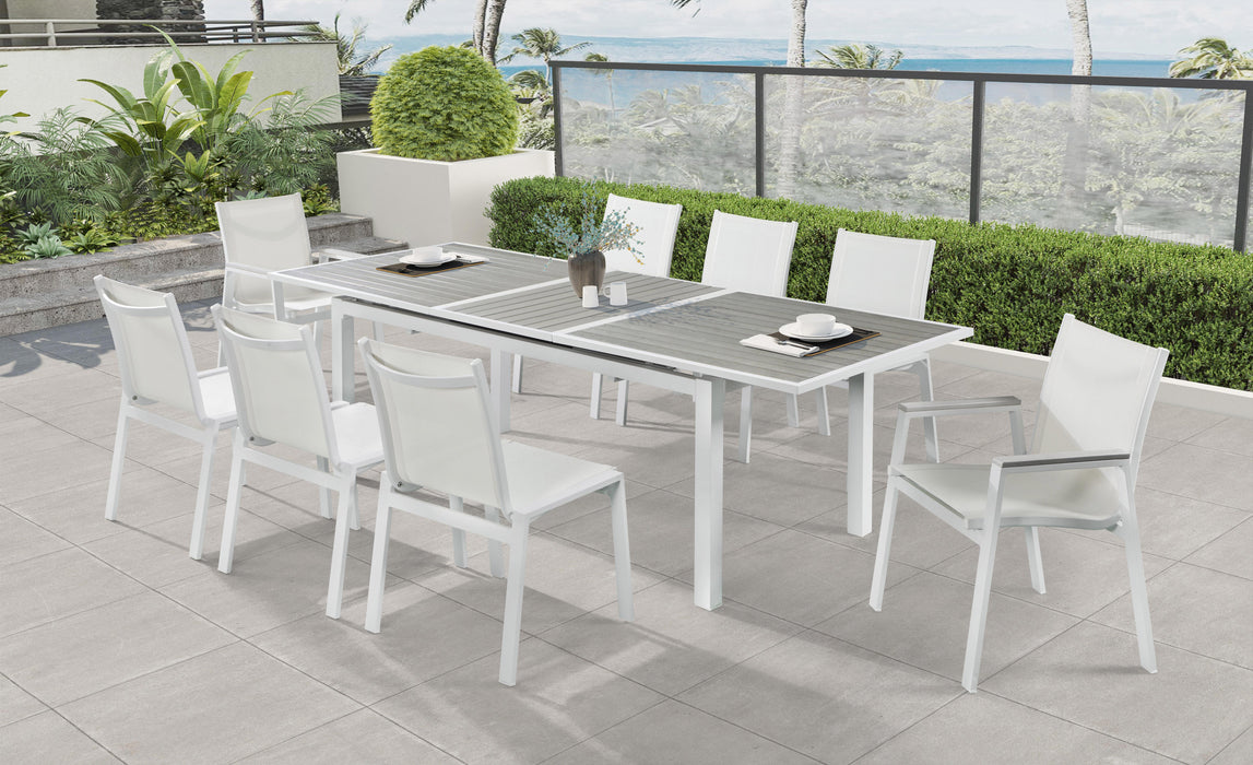 Nizuc Grey manufactured wood Outdoor Patio Extendable Aluminum Dining Table